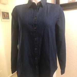 🆕 Forever 21🆕 Dark Denim Buttoned Down Shirt